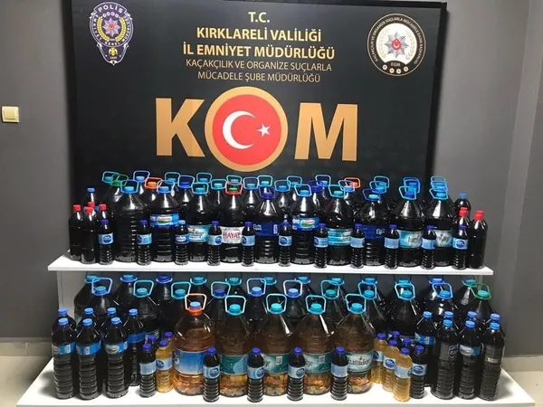 son-dakika-81-ilde-dugmeye-basildi-sahte-alkol-ureticilerine-karsi-zehir-2-operasyonu-1639981489583.jpg SON DAKİKA! 81 ilde düğmeye basıldı! Sahte alkol üreticilerine karşı "Zehir-2" operasyonu-3