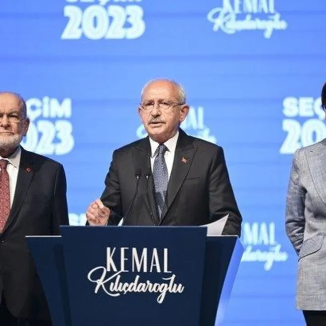 CHPli Tanju Özcan ve DEVA Partili Mustafa Yeneroğlu arasında Nazi kavgası! Bu kafanın yeri ya akıl hastanesi ya da cezaevi