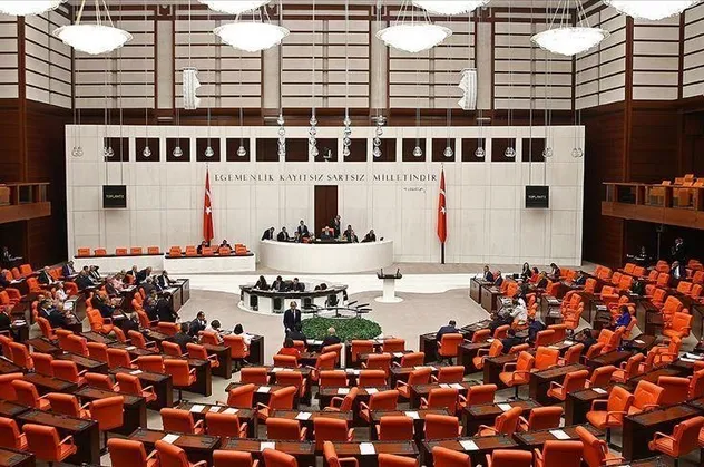 TBMM'de Yunan vekile 'bayrak' tepkisi