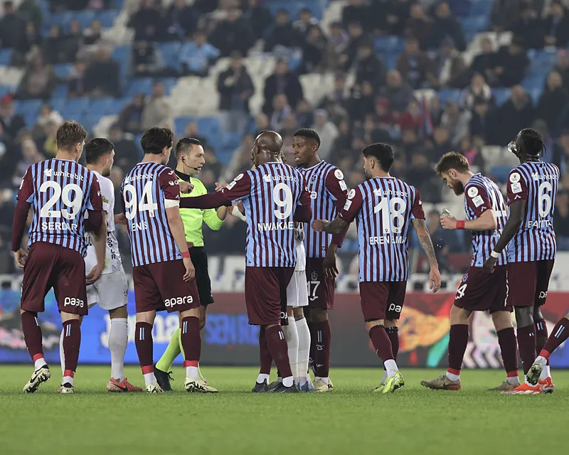 Trabzonspor'dan transfer operasyonu! 2 yıldız için girişimler başlıyor - 3