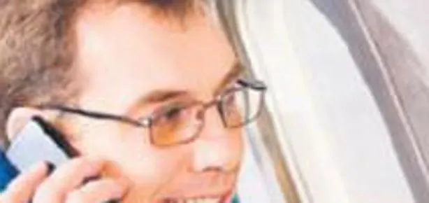 Uçakta telefon artık serbest!