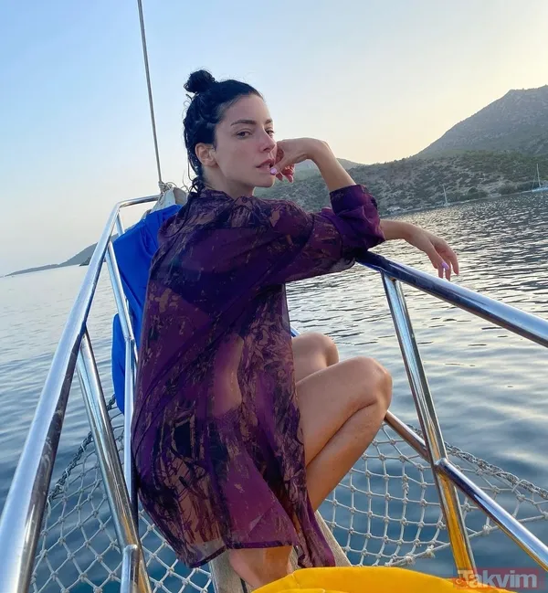 Merve Boluğur sınırları zorladı mini taytıyla direk dansı yaptı! İddialı pozuna Seda Sayan kayıtsız kalmadı sosyal medya yıkıldı - 1