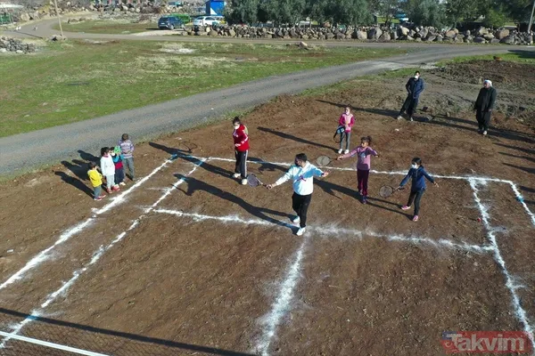 Koronavirüs salgınında köyden dışarı çıkamayan Şanlıurfa Viranşehirliler kendilerini tenise verdi - 33