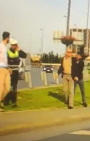 Yol verme tartışması bıçaklı kavgaya dönüştü