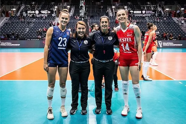 a-milli-kadin-voleybol-takimimiz-2022-fivb-dunya-sampiyonasi-ceyrek-final-macinda-abdye-yenilerek-turnuvaya-ve-1665532102569.jpeg