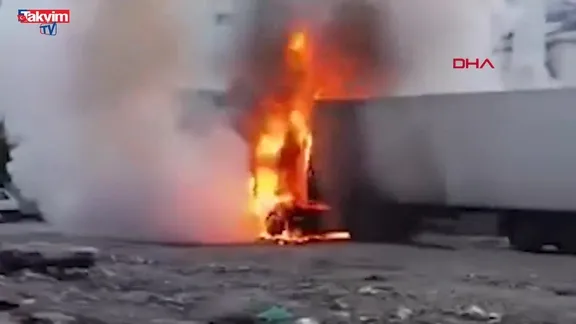 Şanlıurfa'da park halindeki TIR yandı: O anlar kamerada!