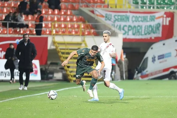 alanyada-6-gollu-muthis-mac-alanyaspor-6-0-hatayspor-mac-sonucu-ozet-1642697849034.jpeg Alanya'da 6 gollü müthiş maç! (Alanyaspor 6-0 Hatayspor MAÇ SONUCU ÖZET)-4
