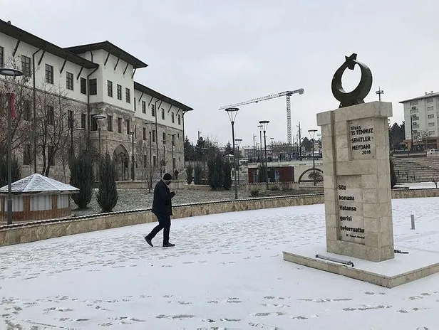 Yeni yıl karla geldi, o illere yılın ilk karı düştü! 1 Ocak 2022 hangi illerde kar yağışı var?-3