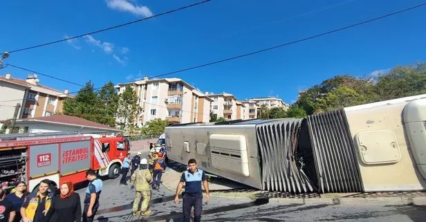 Başakşehir’de İETT otobüsü devrildi! Kazanın görüntüleri ortaya çıktı