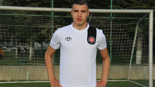 besiktas-sezon-sonu-icin-kollari-sivadi-fatih-karagumrukten-fatih-kurucuku-istiyor-1611652433125.jpg Beşiktaş sezon sonu için kolları sıvadı! Fatih Karagümrük'ten Fatih Kuruçuk'u istiyor-4