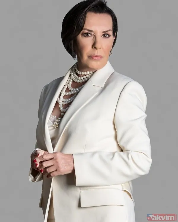 Dilek Taşı'nın Macide'si Perihan Savaş’ın ilk göz ağrısına bakın! İşte İbrahim Tatlıses’in gözlerden uzak tuttuğu kızı Zübeyde Melek... - 2