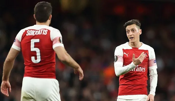 Sokratis’ten Fenerbahçe’ye güzel haber! Transfer telekonferansla bitirildi