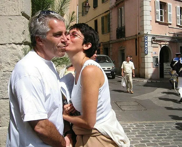 jeffrey-epstein-kimdir-oldu-mu-nasil-oldu-epstein-adasi-nerede-adada-neler-oldu-pedofili-agini-itiraf-eden-jet-1704956047341.jpg
