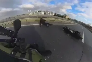 🏍️ Büyükçekmece Motosiklet kazası kamerada! 🚨