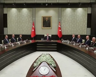 YAŞ kararı ile görev süresi bir yıl uzatılan General ve Amiraller isim listesi! 2019 Yüksek Askeri Şura