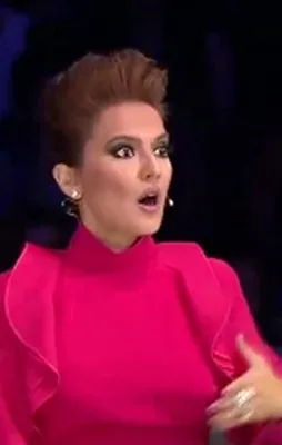 Demet Akalın, Gülben Ergen’i sildi