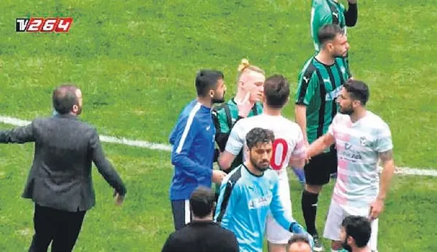 Sakaryasporlu futbolcuları jiletle yaralayan Mansur Çalar serbest bırakıldı-1