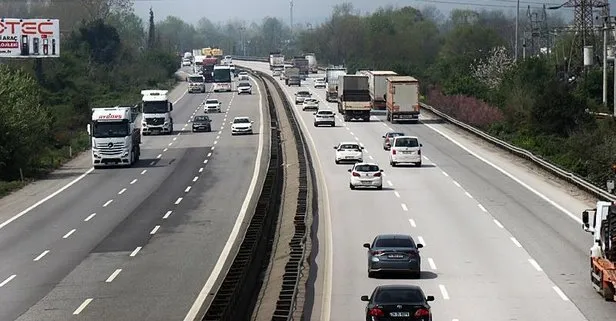 Tatilciler dönüyor! Tekirdağ-İstanbul yolunda yoğunluk var