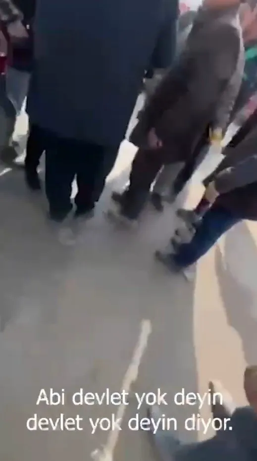 ali-babacanin-korumalari-devlet-yok-diyin-pr-1676251534409.jpg