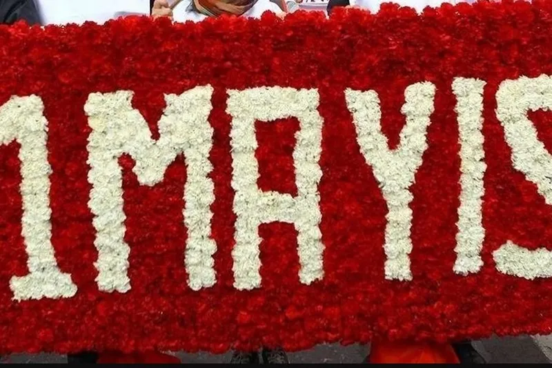 1-mayis-mesajlari-en-anlamli-yeni-duygusal-resimli-uzun-kisa-whatsapp-instagram-sms-1-mayis-emek-ve-dayanisma-1714506960119.jpg 1 MAYIS MESAJLARI! En anlamlı, kurumsal, resimli, Whatsapp-Instagram-SMS 1 Mayıs Emek ve Dayanışma Günü sözleri ve mesajları...-5