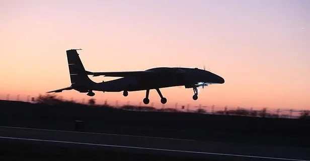 Taarruzi İnsansız Hava Aracı Bayraktar AKINCI C, ilk uçuş testini başarıyla gerçekleştirdi
