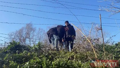 Son dakika: Göçmenler tel çitleri keserek Yunanistan’a geçti