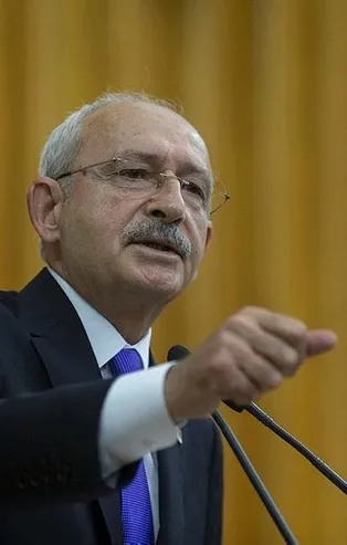 CHP'de kurultay kavgası! Yumruklar havada uçuştu