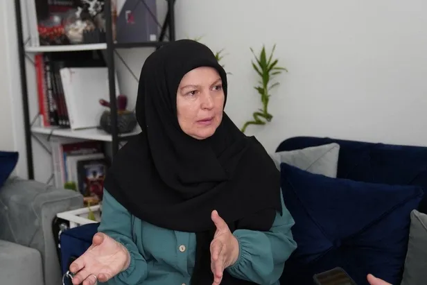 16-yasindaki-sehit-olan-mahir-ayabakin-annesi-muteber-ayabak-15-temmuz-gecesini-anlatti-1657893651174.jpeg 16 yaşındaki şehit olan Mahir Ayabak'ın annesi Muteber Ayabak 15 Temmuz gecesini anlattı-2