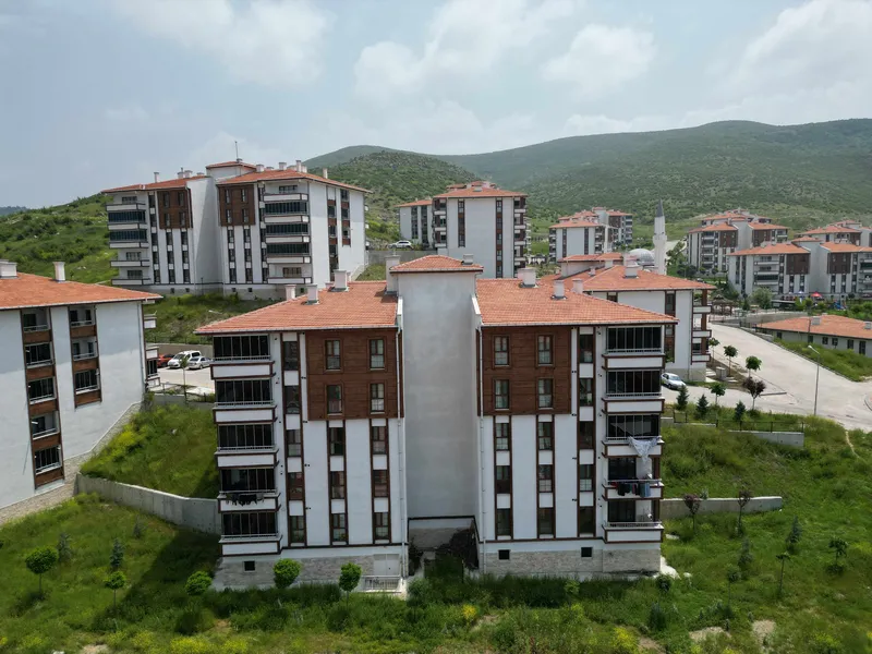 corum-toki-kurasi-bugun-2867-konutun-hak-sahibi-belli-oluyor-1775823566422.jpg Çorum TOKİ kura sonuçları: 2.867 konutun hak sahibi belli oldu-4