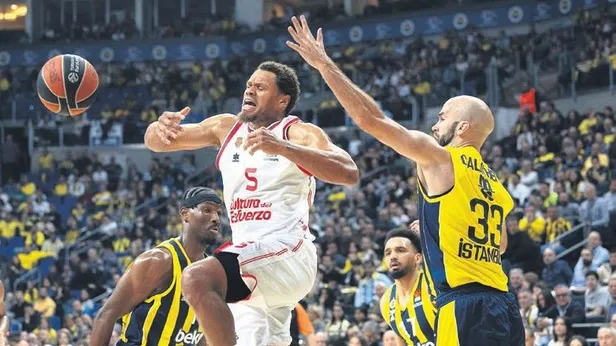 Fener şov sürüyor