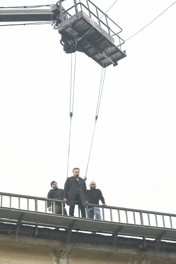 ozgur-kiz-berrak-berrak-tuzunatactan-marka-icin-cektirdigi-iddiali-pozlar-1682713216581.jpeg Özgür kız 'Berrak': Güzel oyuncu Berrak Tüzünataç'tan marka için çektirdiği iddialı pozlar!-12