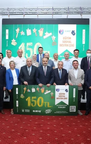 Öğrenciye de esnafa da tam destek