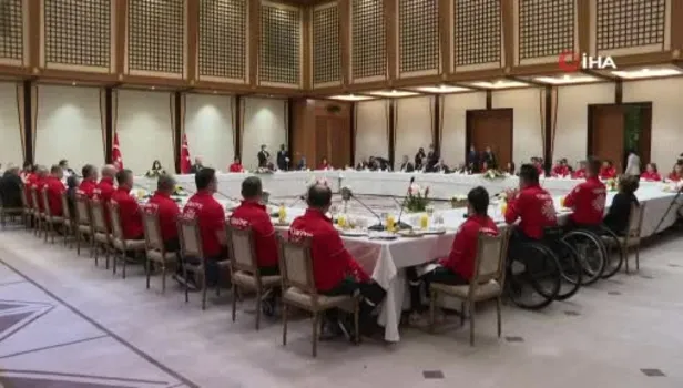 Başkan Erdoğan, milli sporcuları kabul etti