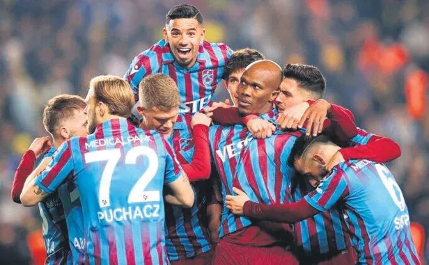 Trabzonspor Başkanı Ahmet Ağaoğlu'ndan şampiyonluk açıklaması-1