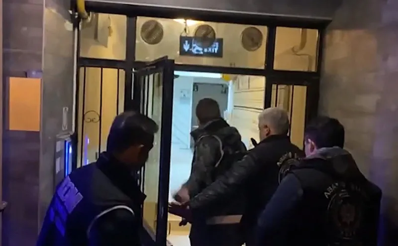 'Hakkınızda icra var' diyerek milyonluk vurgun yapan çete çökertildi-4