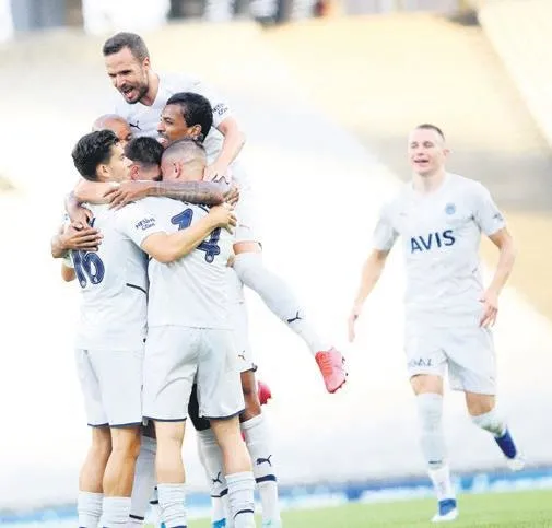 sari-lacivertlilerde-durmak-yasak-fenerbahce-haberleri-1627858827924.jpeg Sarı-lacivertlilerde durmak yasak! (Fenerbahçe haberleri)-1