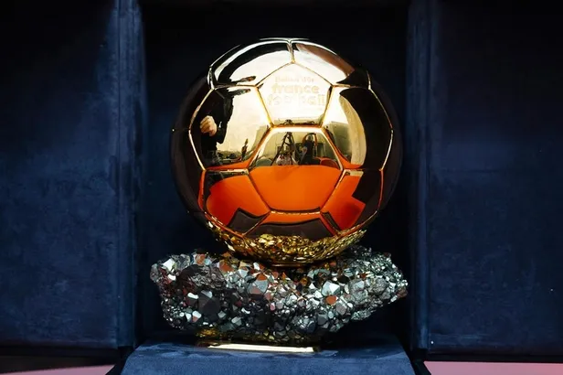 ballon-dor-odulu-ne-ballon-dor-odulu-altin-mi-kac-para-2022-ballon-dor-degeri-ne-kadar-fiyati-ve-ozellikleri-1666014325328.jpg BALLON D'OR ÖDÜLÜ NE? Ballon d'Or ödülü altın mı, KAÇ PARA? 2022 Ballon d'Or değeri ne kadar? Fiyatı, ağırlığı ve özellikleri...-4
