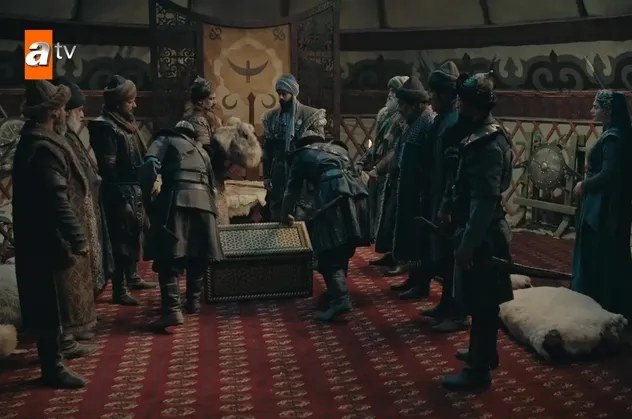 Selçuklu sultanı Osman Bey'e hilat gönderdi