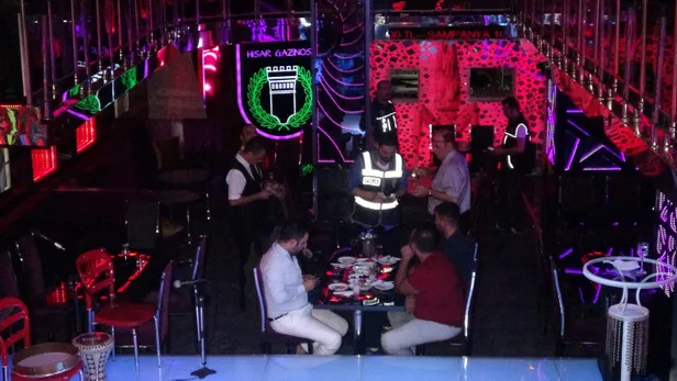 Bursa'da gece kulüplerine şok baskın! Böyle yakalandılar-8