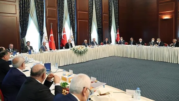 baskan-erdogandan-ak-parti-milletvekilleriyle-toplanti-tarih-belli-oldu-1641144962067.jpeg