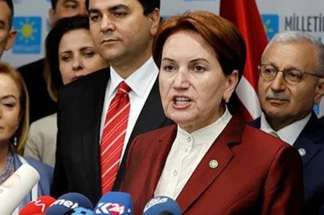 Meral Akşener, çamur at izi kalsın siyaseti sökmeyince çark etti