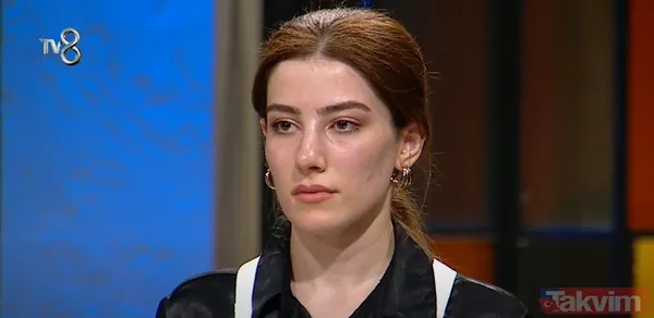 Masterchef Gülistan fena patladı 'telefonum yok arkadaşım yok' demişti büyük yalancı çıkmıştı! Şeflerin sabır sınavı Gülistan... - 4