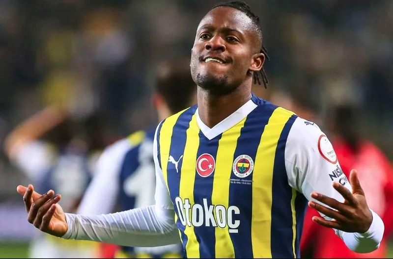 fenerbahce-yildiz-golcu-icin-kulubuyle-el-sikisti-transferde-bomba-patliyor-iste-odenecek-bonservis-1720279228987.jpg Fenerbahçe yıldız golcü için kulübüyle el sıkıştı! Transferde bomba patlıyor... İşte ödenecek bonservis ve geleceği tarih-6