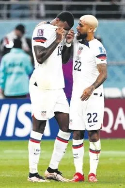 galatasaray-dostluk-turnuvasindaki-ilk-hazirlik-macinda-rayo-vallecanoya-1-0-maglup-oldu-spor-haberleri-1670115619235.jpeg Galatasaray Dostluk Turnuvası'ndaki ilk hazırlık maçında Rayo Vallecano'ya 1-0 mağlup oldu | Spor haberleri-10