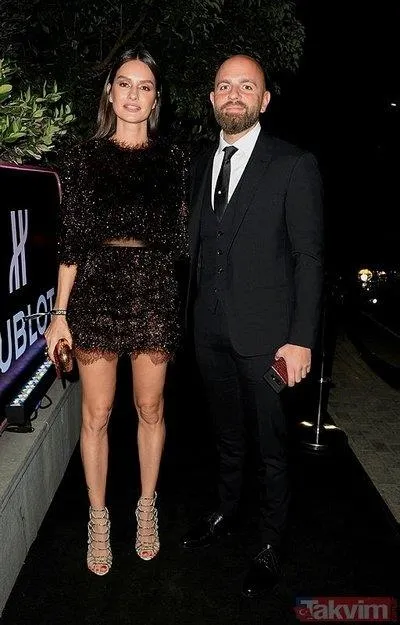 esiyle-ilgili-kareleri-sildi-yasemin-ozilhan-ve-izzet-ozilhan-cifti-arasinda-kazan-kayniyor-1659729941963.jpeg Eşiyle ilgili kareleri sildi! Yasemin Özilhan ve İzzet Özilhan çifti arasında kazan kaynıyor-5