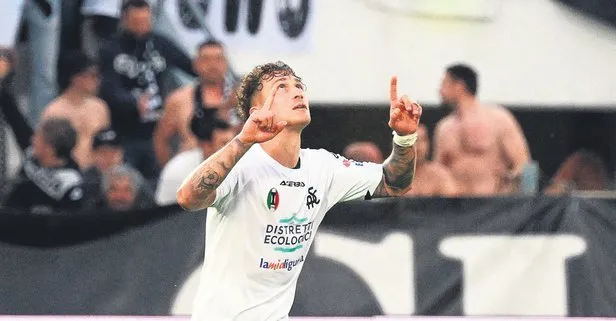 Beşiktaş Esposito’ya kafayı taktı