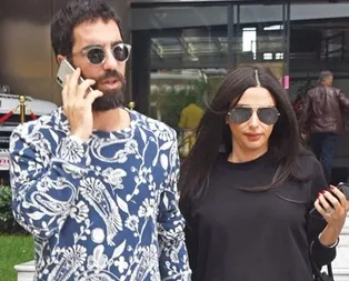 Arda Turan-Berkay kavgası! Arda Turan, eşi Aslıhan Doğan Turan ile el ele görüntülendi