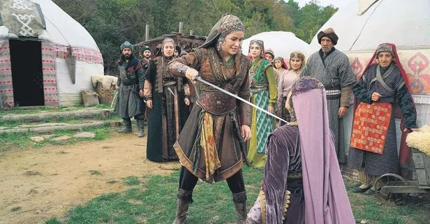 Kuruluş Osman'da Buse Akdeniz'in canlandırdığı Aygül Hatun Osman Bey'i kurtardı