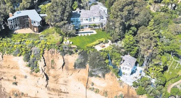 dogum-gunu-surprizi-unlu-abdli-sarkici-dante-thomas-arkadasi-icin-sahne-aldi-1688846164851.jpeg Doğum günü sürprizi! Ünlü ABD’li şarkıcı Dante Thomas arkadaşı Muhammed Gömük için sahne aldı-14