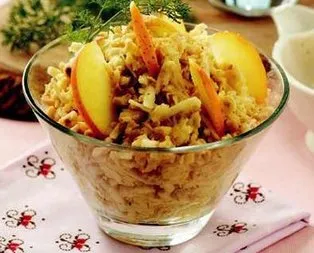 Hardallı Elmalı Kereviz Salatası Tarifi